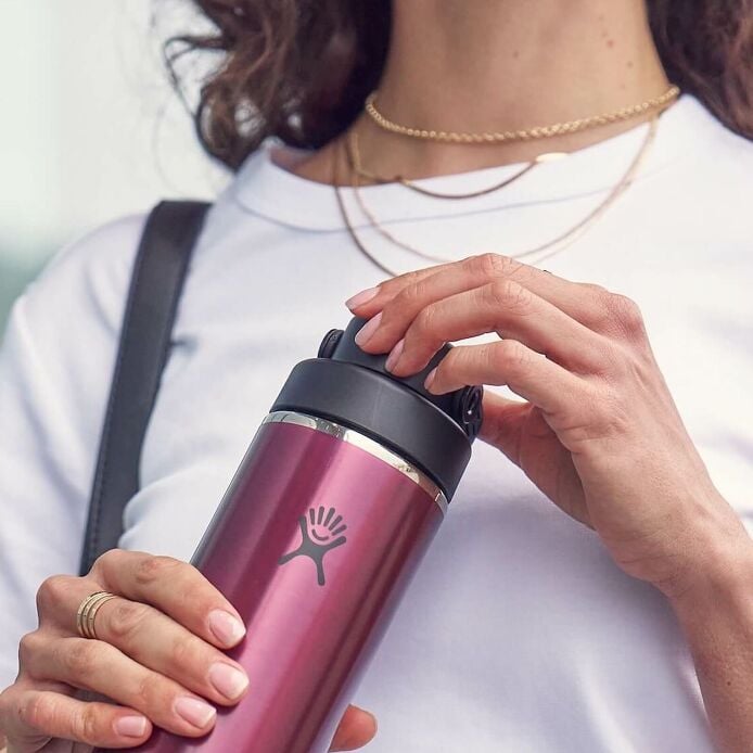 24-oz-lightweight-chug-cap-bottle-f3 hf_s26_lightweight_mcinnis_5123_1_1.jpg
