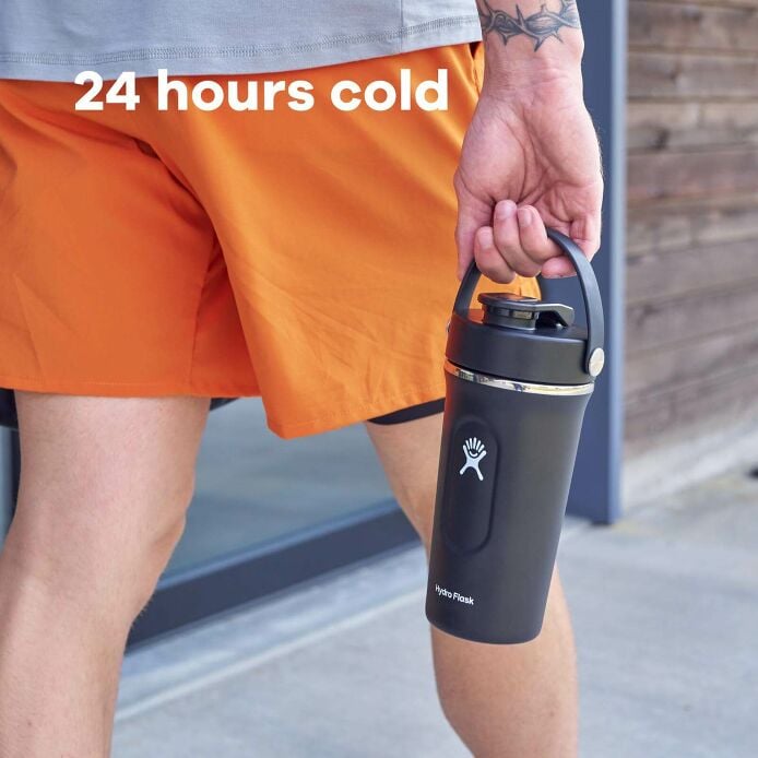 24-oz-insulated-shaker-bottle-u6 hydro_flask_ecomm_en_insulated_shaker_pt03_2000x2000px_4.jpg
