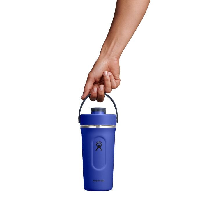24-oz-insulated-shaker-bottle-u6 mxc24382_24_oz_insulated_shaker_bottle_capri_blue_hb.jpg
