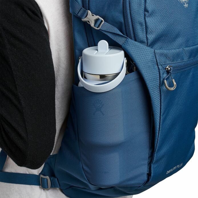 24-oz-travel-bottle-with-flex-straw-cap-q1 travelbottle-hb-backpack_1_8_1.jpg